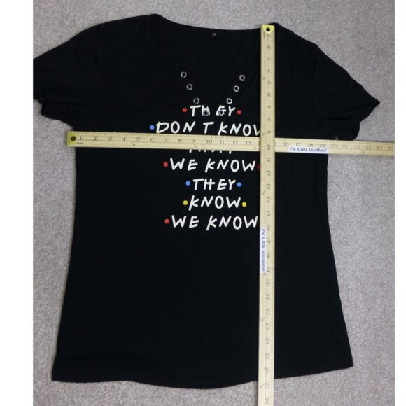 Friends TV Show "They Don't Know That We Know, They Know, We Know" T-Shirt - Picture 8 of 11